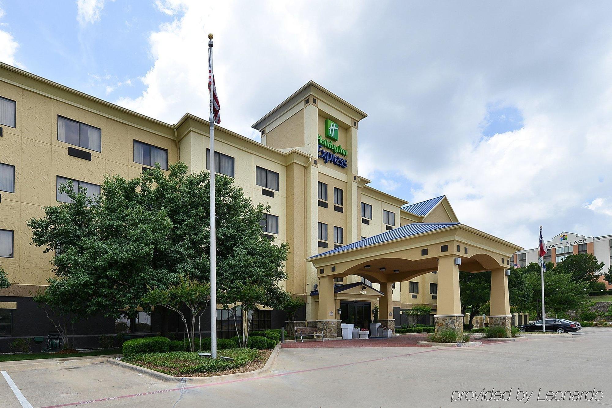 Holiday Inn Express Hotel And Suites Fort Worth/I-20 Exterior photo